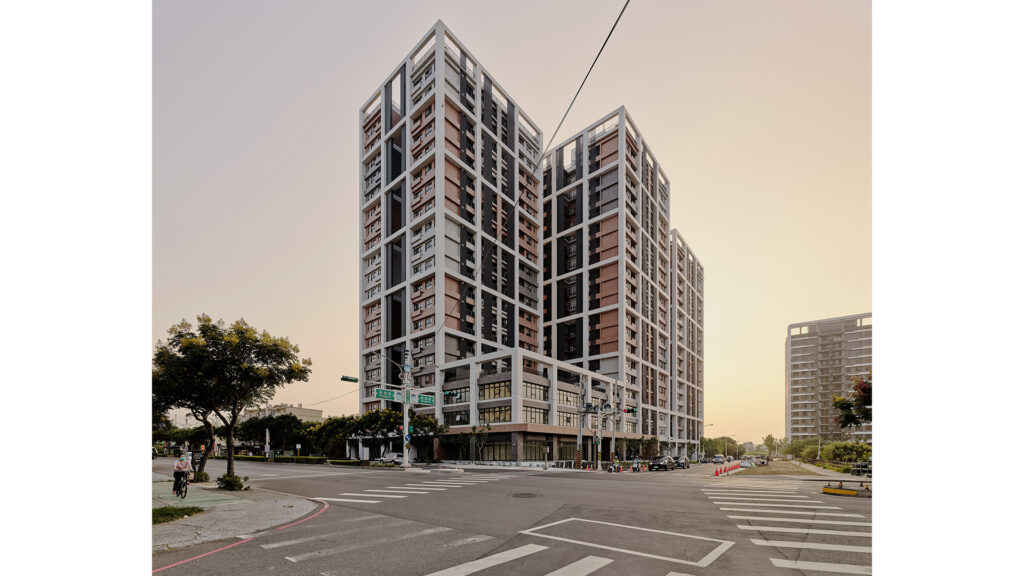 Taoyuan Zhonglu Public Housing — 10