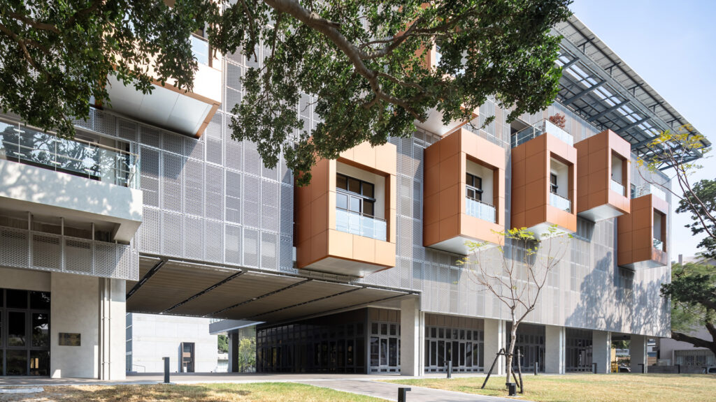 成功大學創新中心旺宏館 — 3