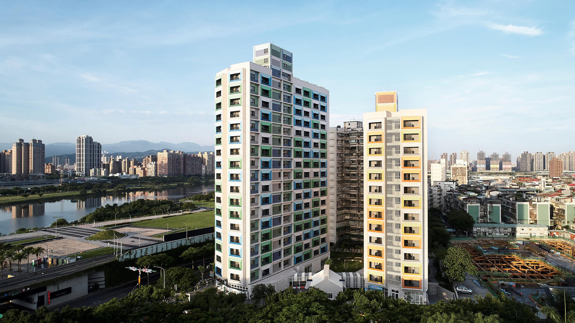 Wanhua Qingnian Public Housing